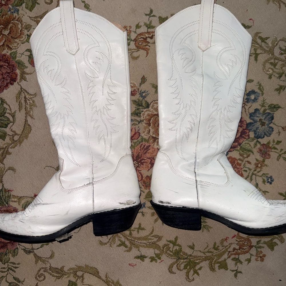 White Western Cowboy Boots